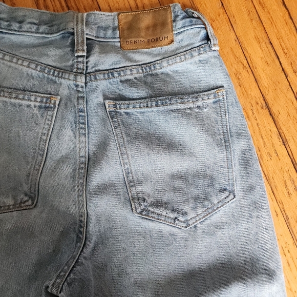 Denim Forum Light Wash Farrah Wide Leg Jeans - Picture 3 of 6